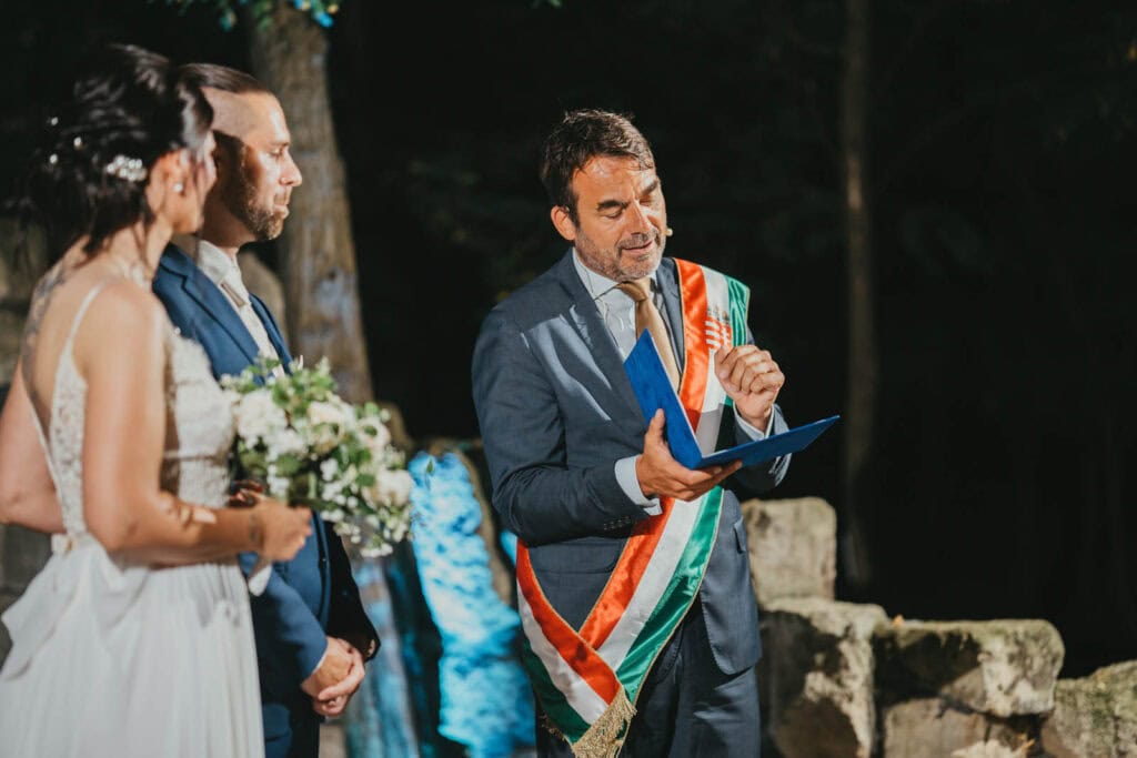 Unter den sternen: der zauber des nächtlichen rituals 16 Ejszakai szertartas Deak Udvarhazban 06