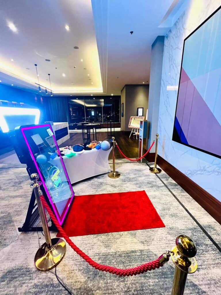 Selfie machine / selfie mirror: the best wedding program? 3 Selfiebox tukor selfie gep eskuvore 06