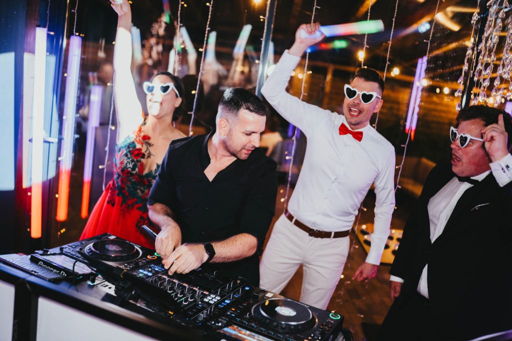 Interview mit dj feree, dem hochzeits-dj 2 rackeve session hotel dj fenytechnika es egy szuper eskuvo 02